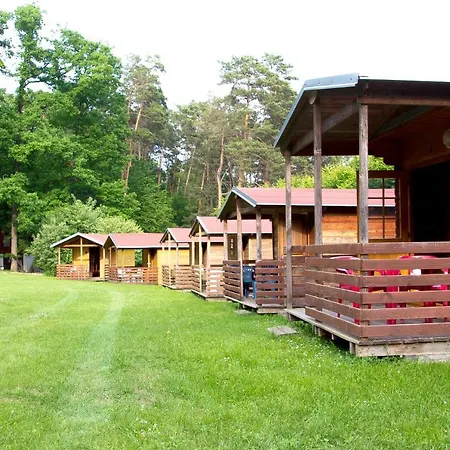 مكان تخييم Astra